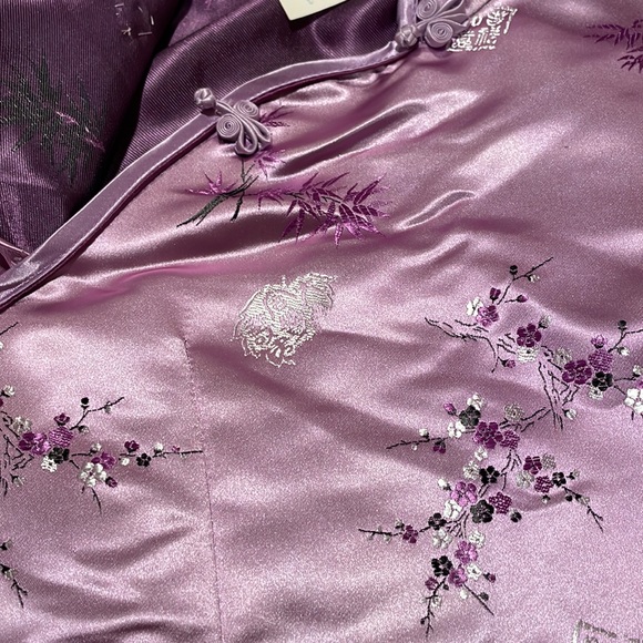 Girl’s silk Chinese dress Size: 18 - Picture 4 of 8